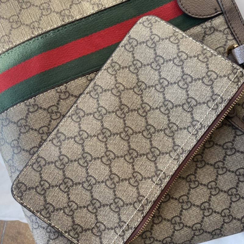 Gucci Shopping Bags